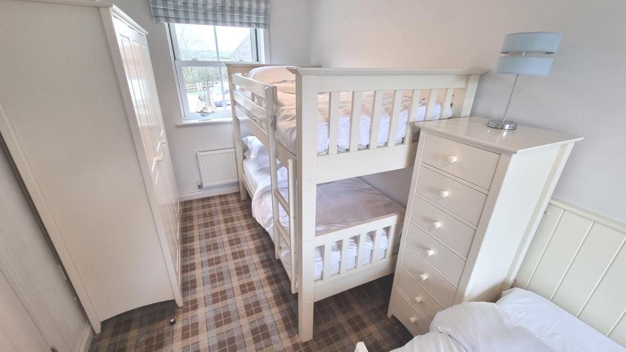 The Bay Filey - Corner Cottage ภายนอก รูปภาพ
